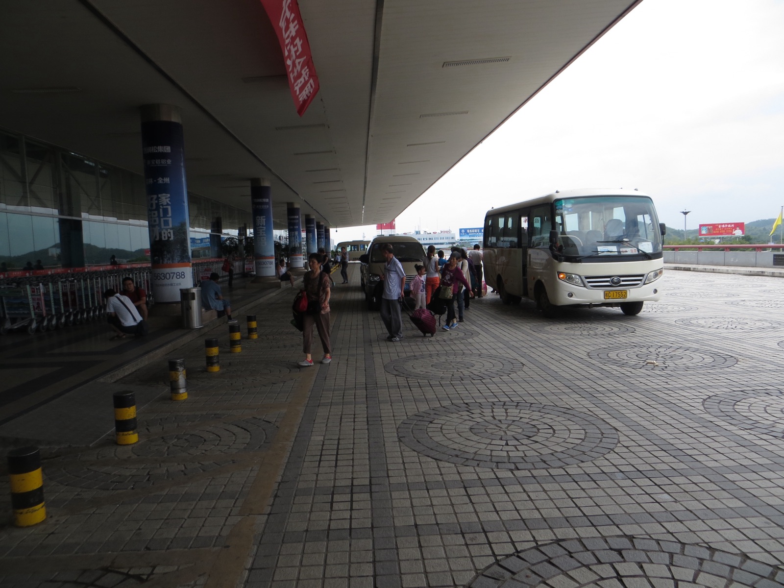 Curbside shuttle bus at Guilin airport
